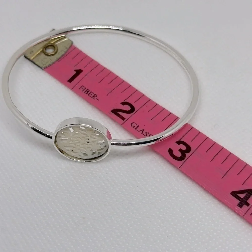 Elegant 925 silver bracelet hand made stone